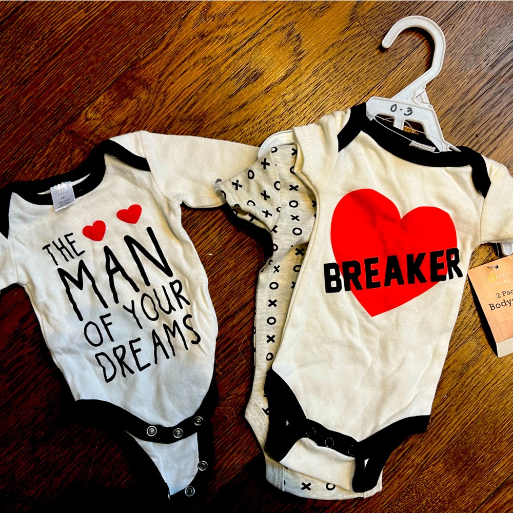 Set of 3 onesies. NWT. Size 0-3 months.